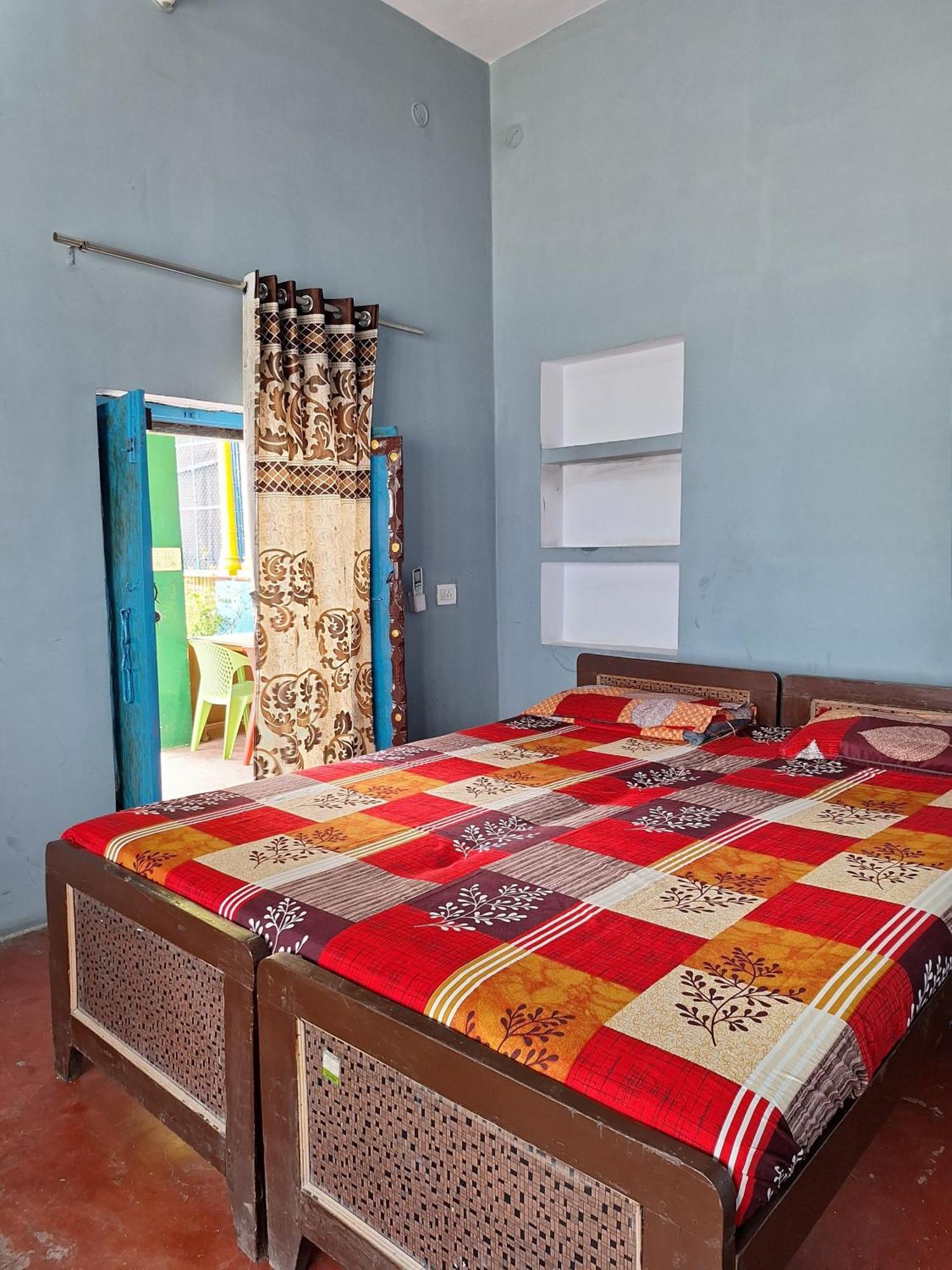 Vishnu Rest House Varanasi Dış mekan fotoğraf
