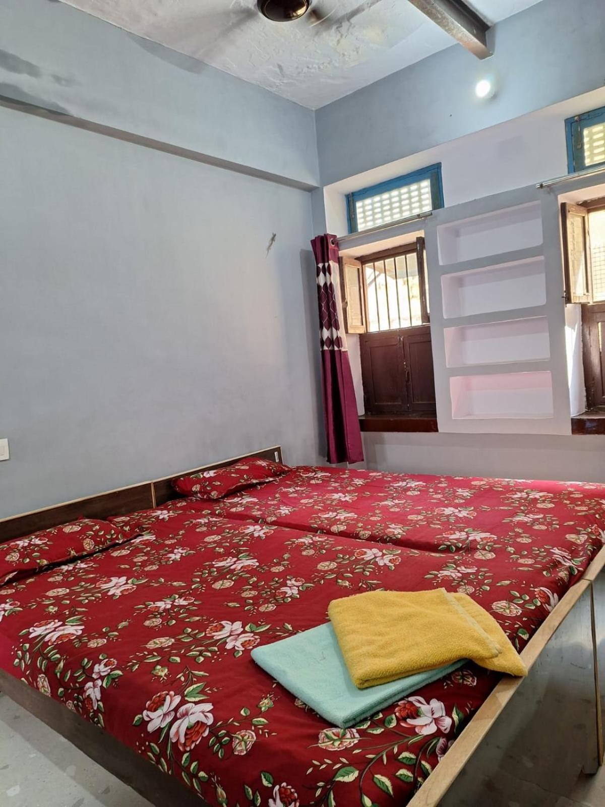 Vishnu Rest House Varanasi Dış mekan fotoğraf