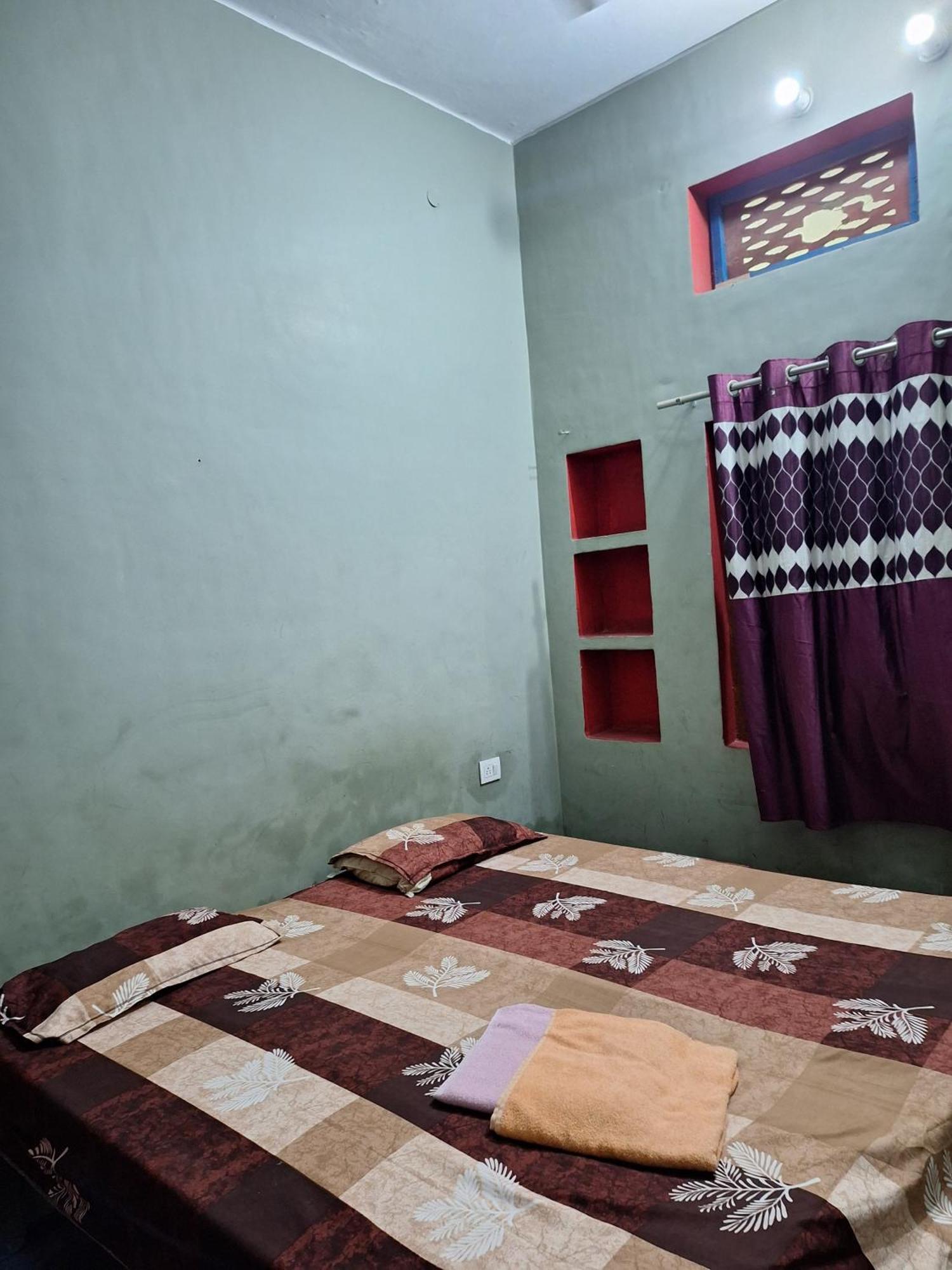 Vishnu Rest House Varanasi Dış mekan fotoğraf